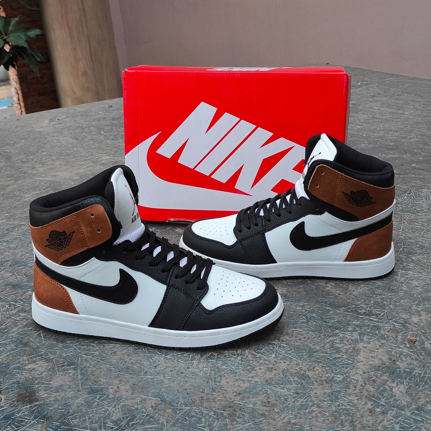 Jordan 1 High Black Brown
