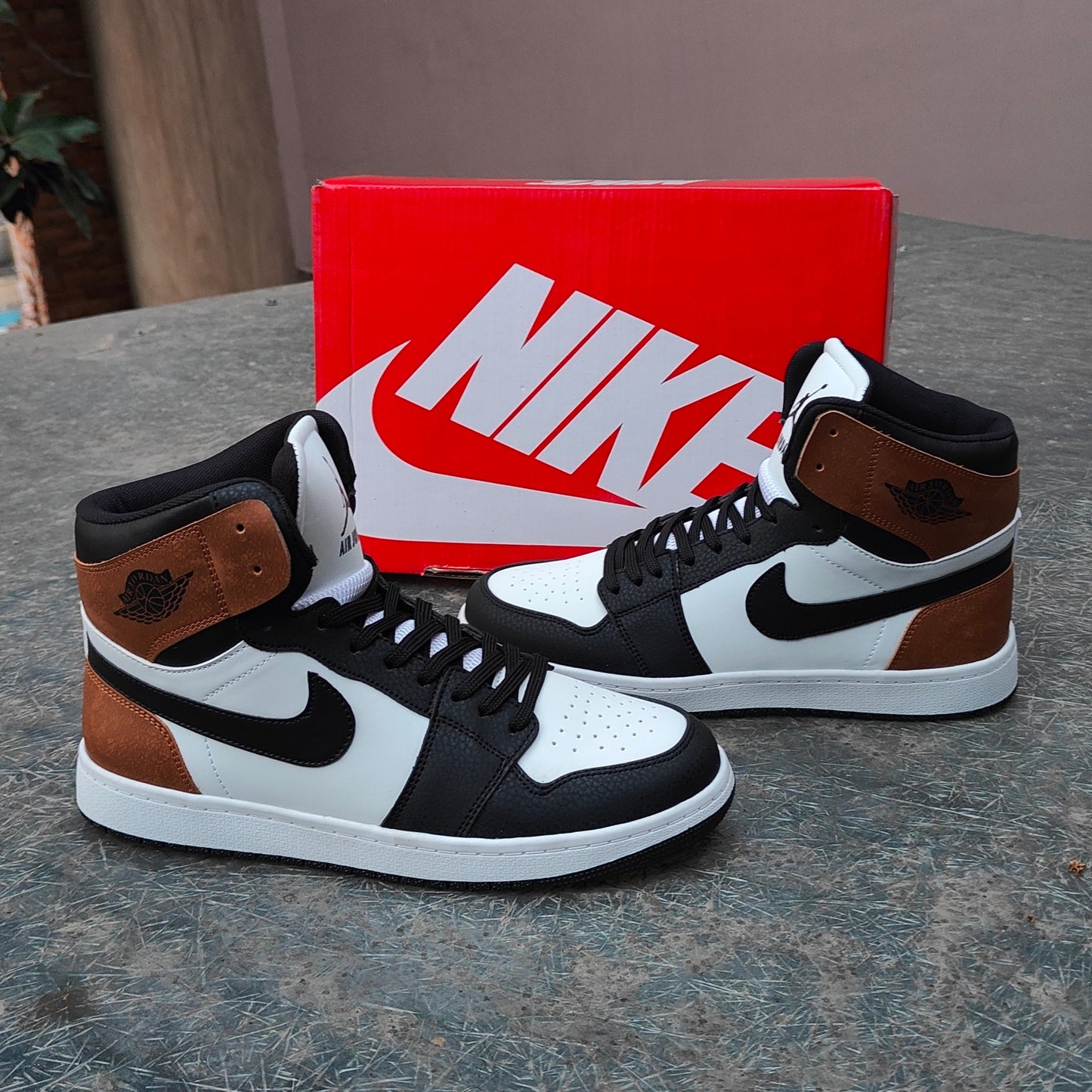 Jordan 1 High Black Brown
